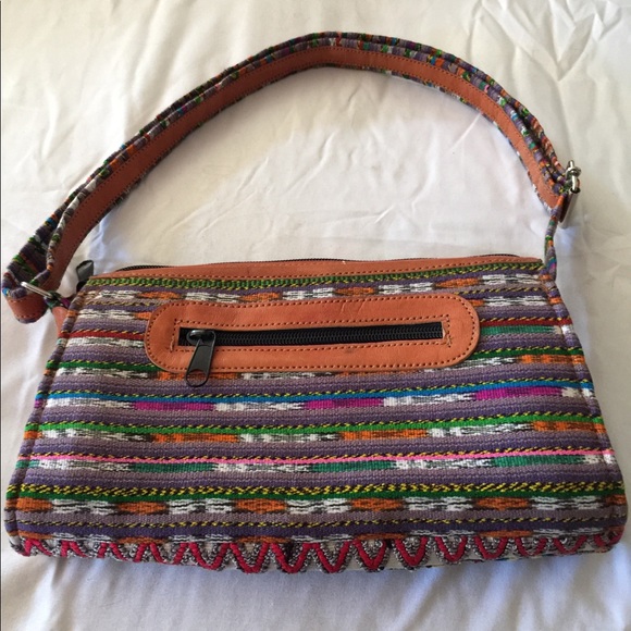 Authentic handmade Guatemalan purse - Picture 2 of 2